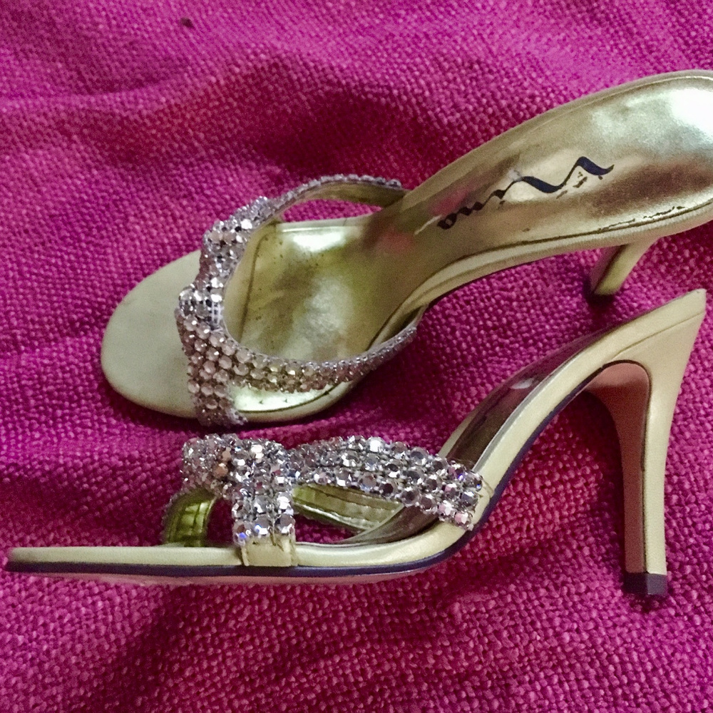 NINA Slip On, Heeled Sandals w/ Crystal detail!!